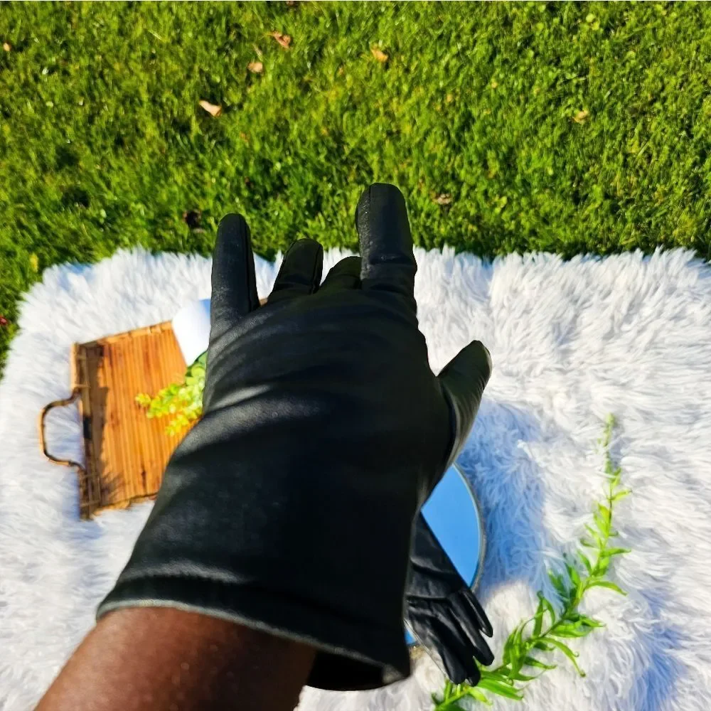 New Aris Genuine Leather Black Statement Gloves.